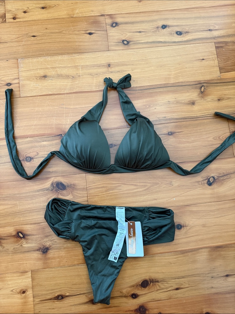 Women’s calzedonia NWT large satin shiny dark Green Bikini Set